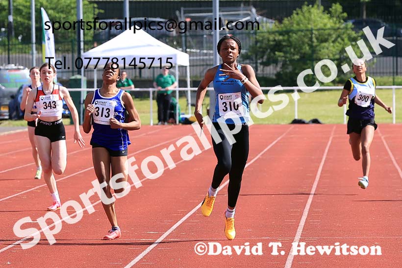 Girls Under-15s 200 metres, 2024 North Eastern Track and Field Champs., Middlesbrough.  Photo: David T. Hewitson/Sports for All Pics